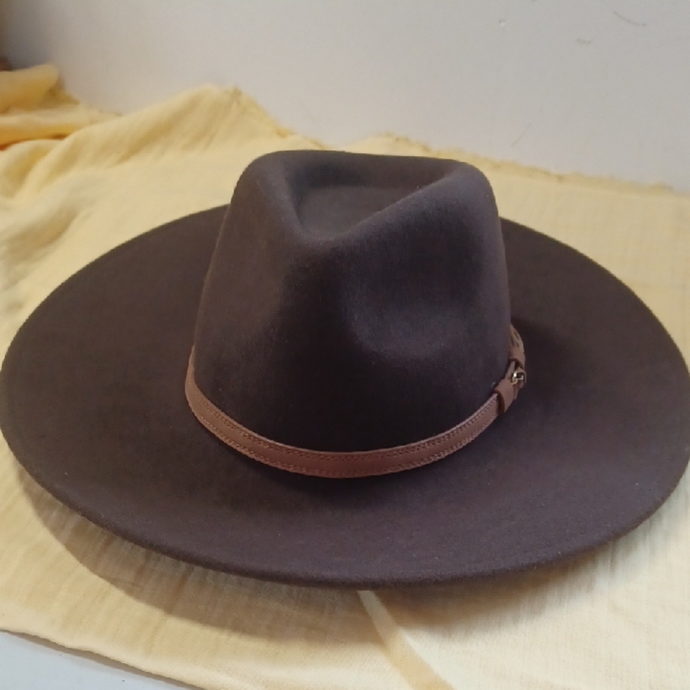 Brown Wide Brim Hat with Tan Band
